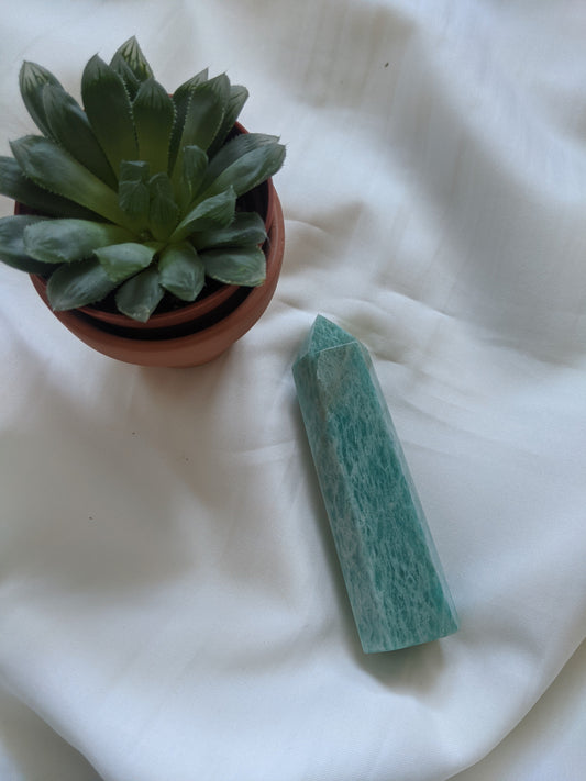 Calming and truth-enhancing amazonite generator for communication and emotional balance