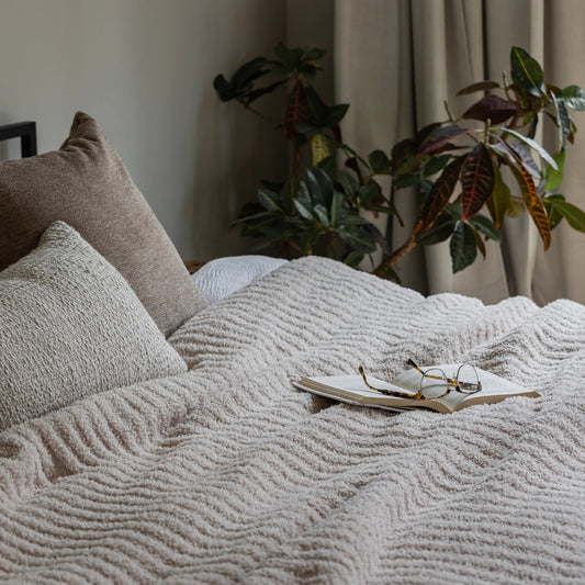 Blushing Beige Ribbed King Bed Blanket — Luxury Plush