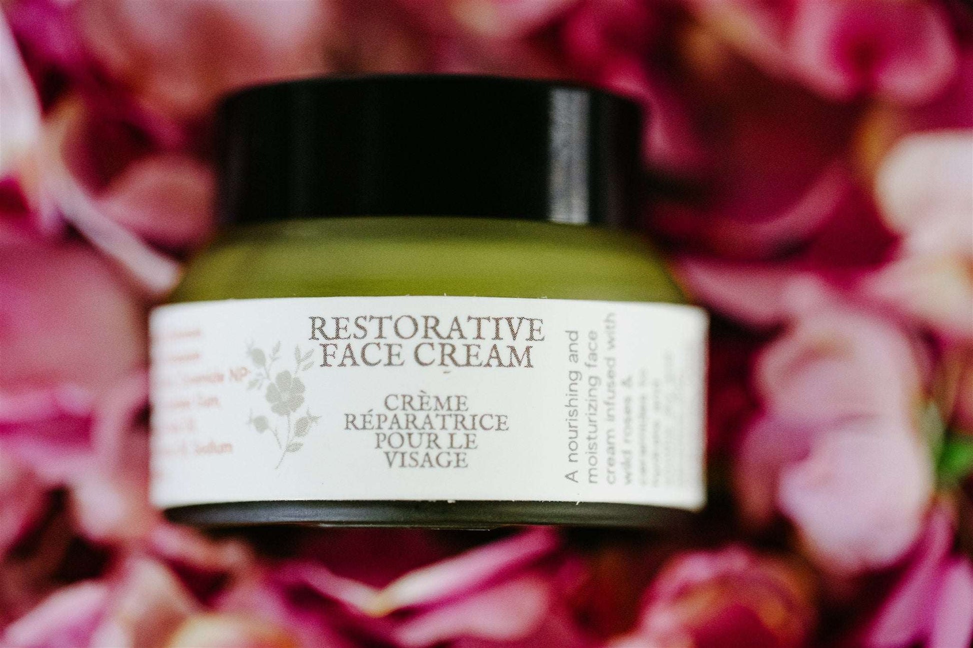 Botanical restorative face cream for firming, smoothing and glowing skin