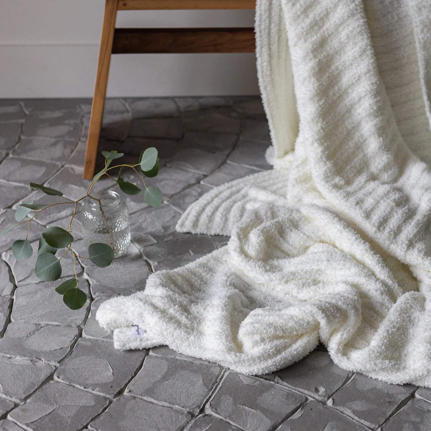 White Ribbed Extended Throw Blanket — Lightweight Plush