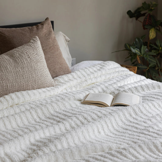 White Ribbed King Bed Blanket — Luxury Plush