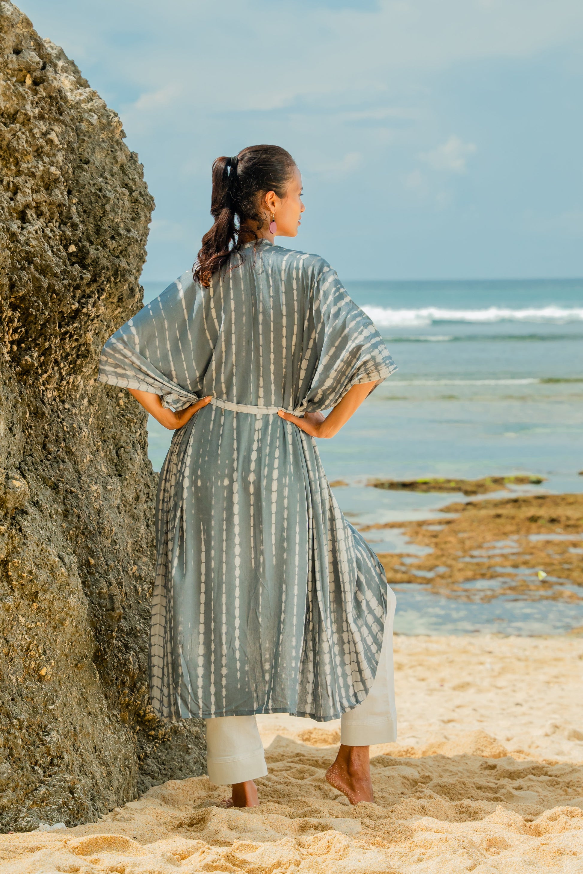 Grey white bone tie dye kimono back view