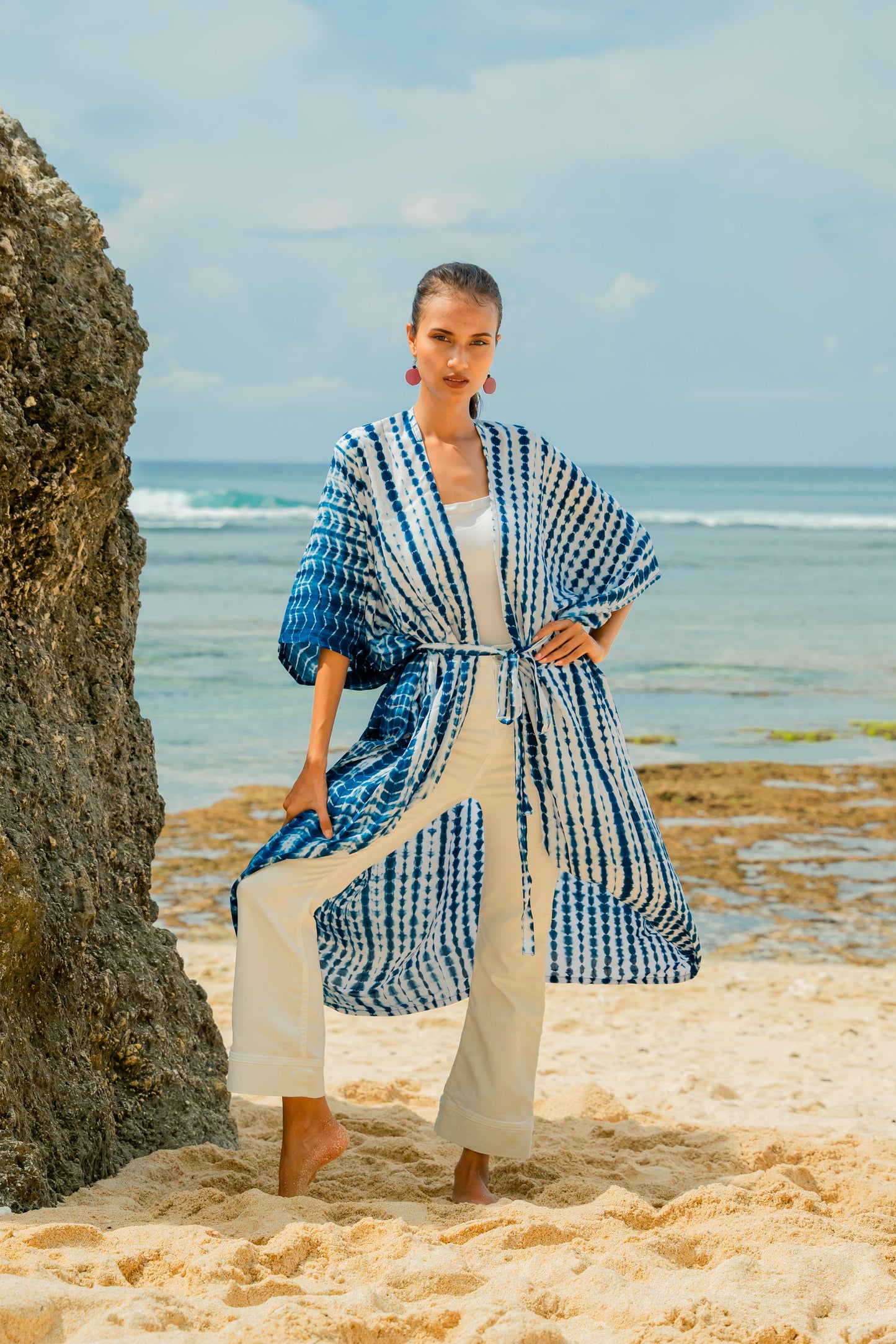 Navy white bone tie dye kimono styled outfit shot