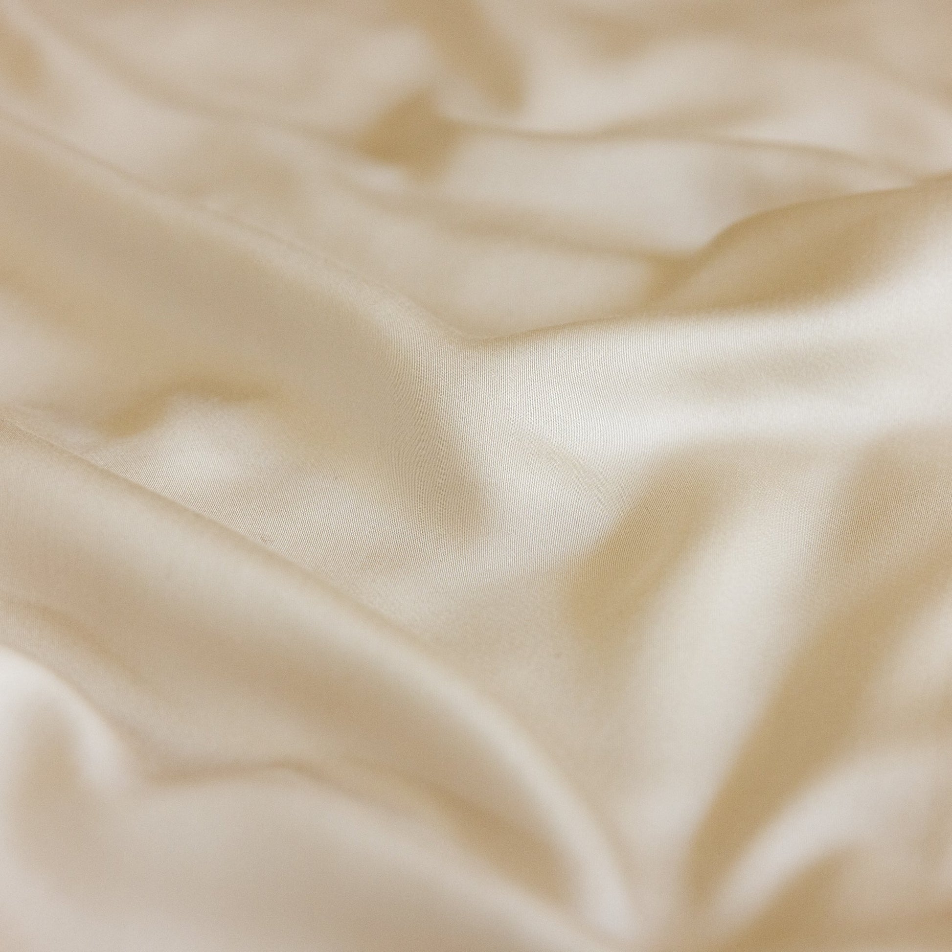 Bamboo sateen duvet cover set detail — hidden button closure, corner ties
