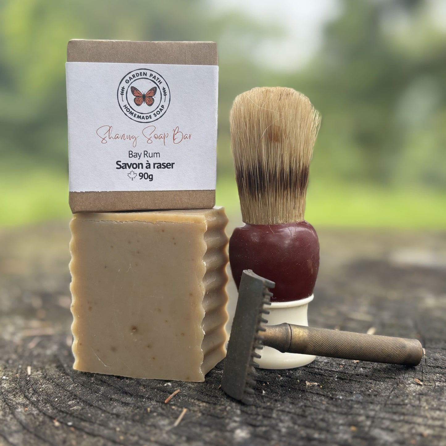 Natural shaving soap bar handmade in Canada — cold process soap with Beau's beer, bentonite clay and bay rum fragrance, 90g