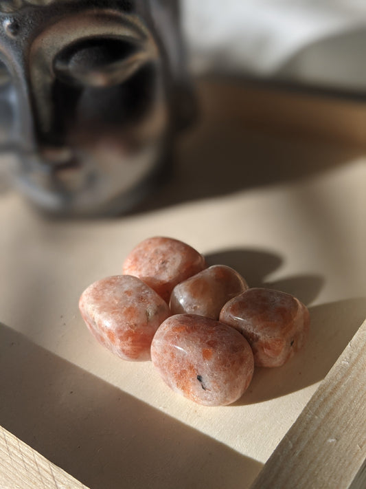 Joyful and empowering sunstone crystal for confidence, vitality and positive energy