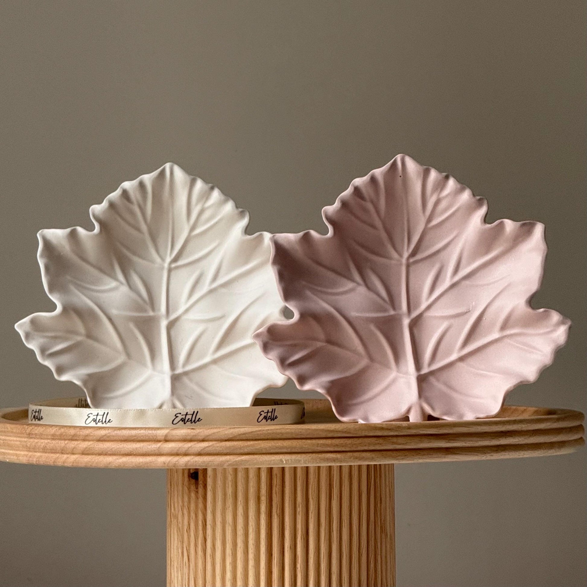 Jesmonite maple leaf ring dish decorative jewelry holder