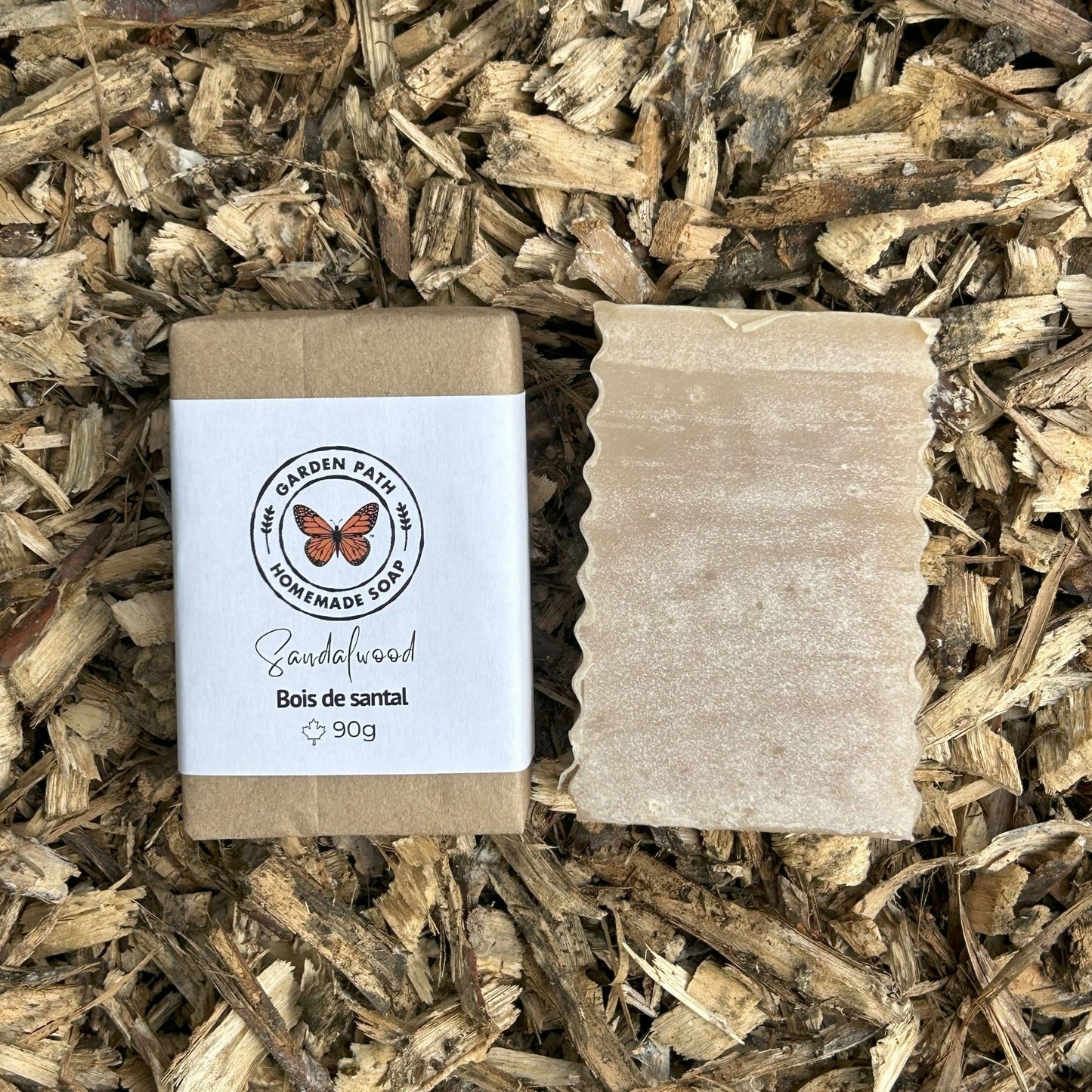 Sandalwood natural bar soap handmade in Canada — cold process soap with red cedar, amber and vanilla fragrance, 90g
